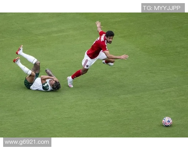 足球明星进球瞬间的精彩瞬间回顾与感动时刻分享 足球明星进球瞬间的精彩瞬间回顾与感动时刻分享